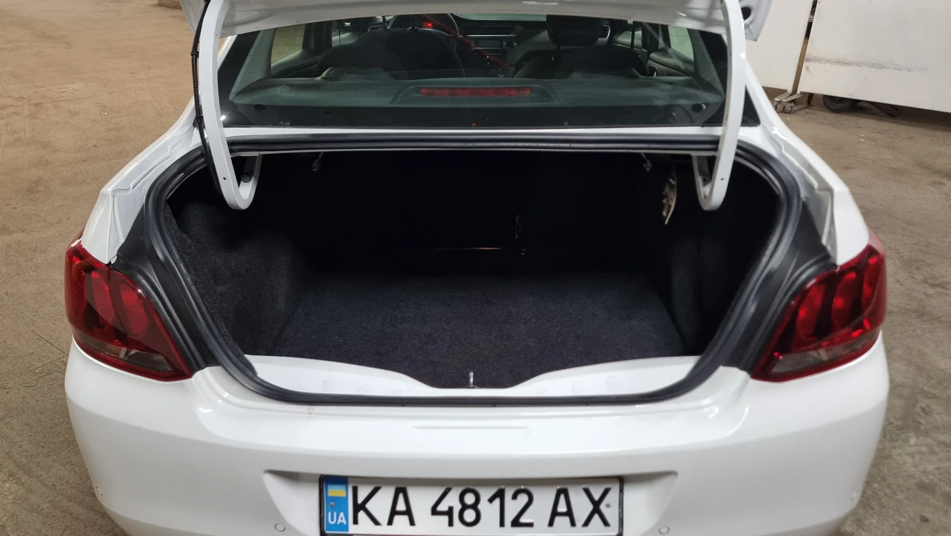 Peugeot 301 photo
